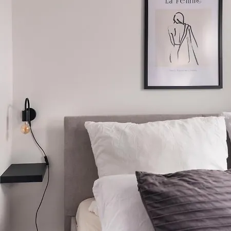 Apartment In Heart Of *