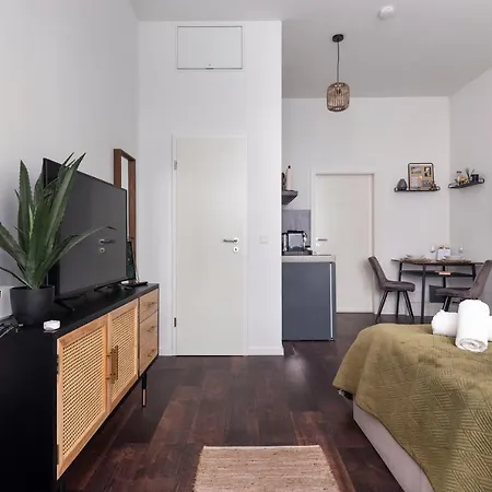 In Heart Of Apartment